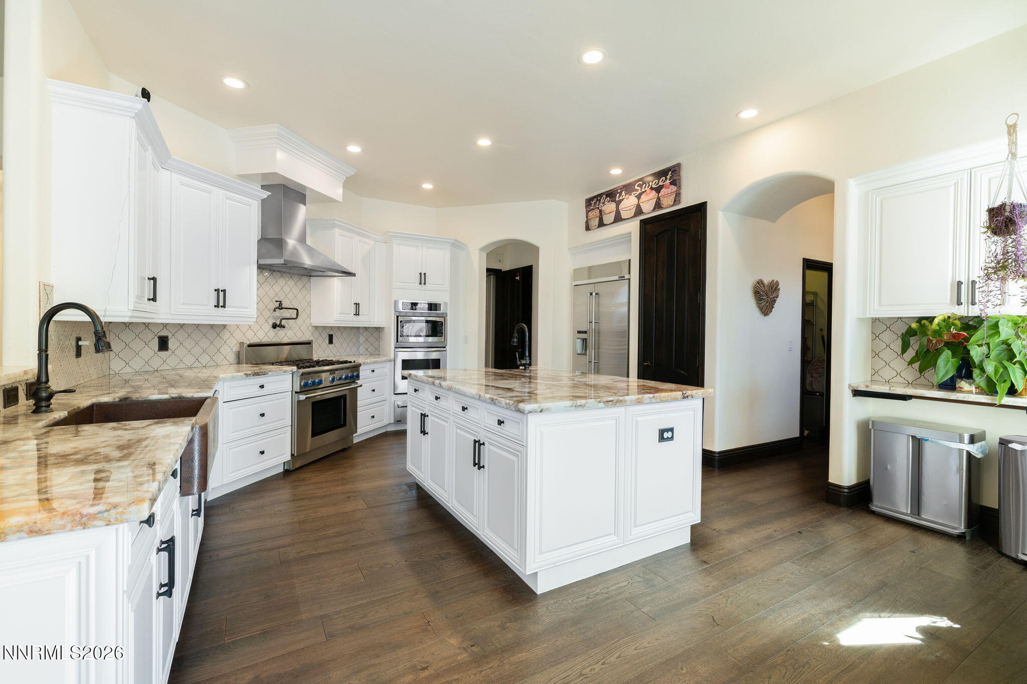 12910 Silver Wolf Road Reno, NV 89511 - Photo 2 of 65 79-web-or-mls-12910 Silver Wolf Kitchen-