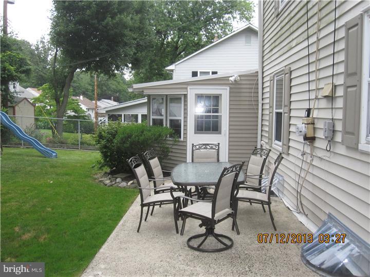 404 Valley View Road Willow Grove, PA 19090 - Photo 3 of 14 Exterior Back