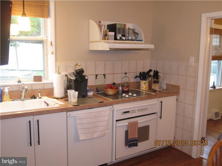404 Valley View Road Willow Grove, PA 19090 - Photo 7 of 14 Kitchen