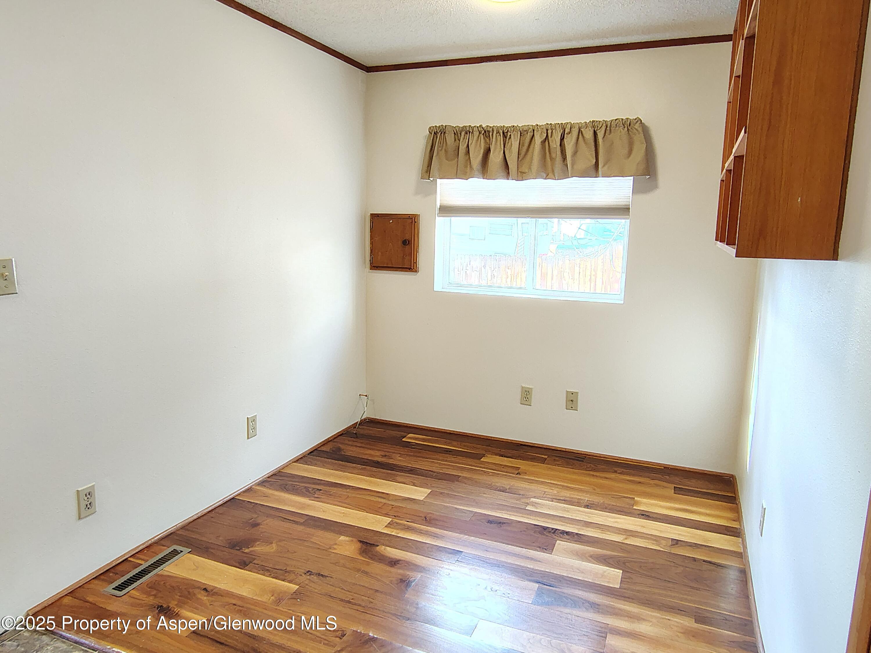 8 St John Circle Parachute, CO 81635 - Photo 10 of 32 IMG_20251225_130854594_HDR