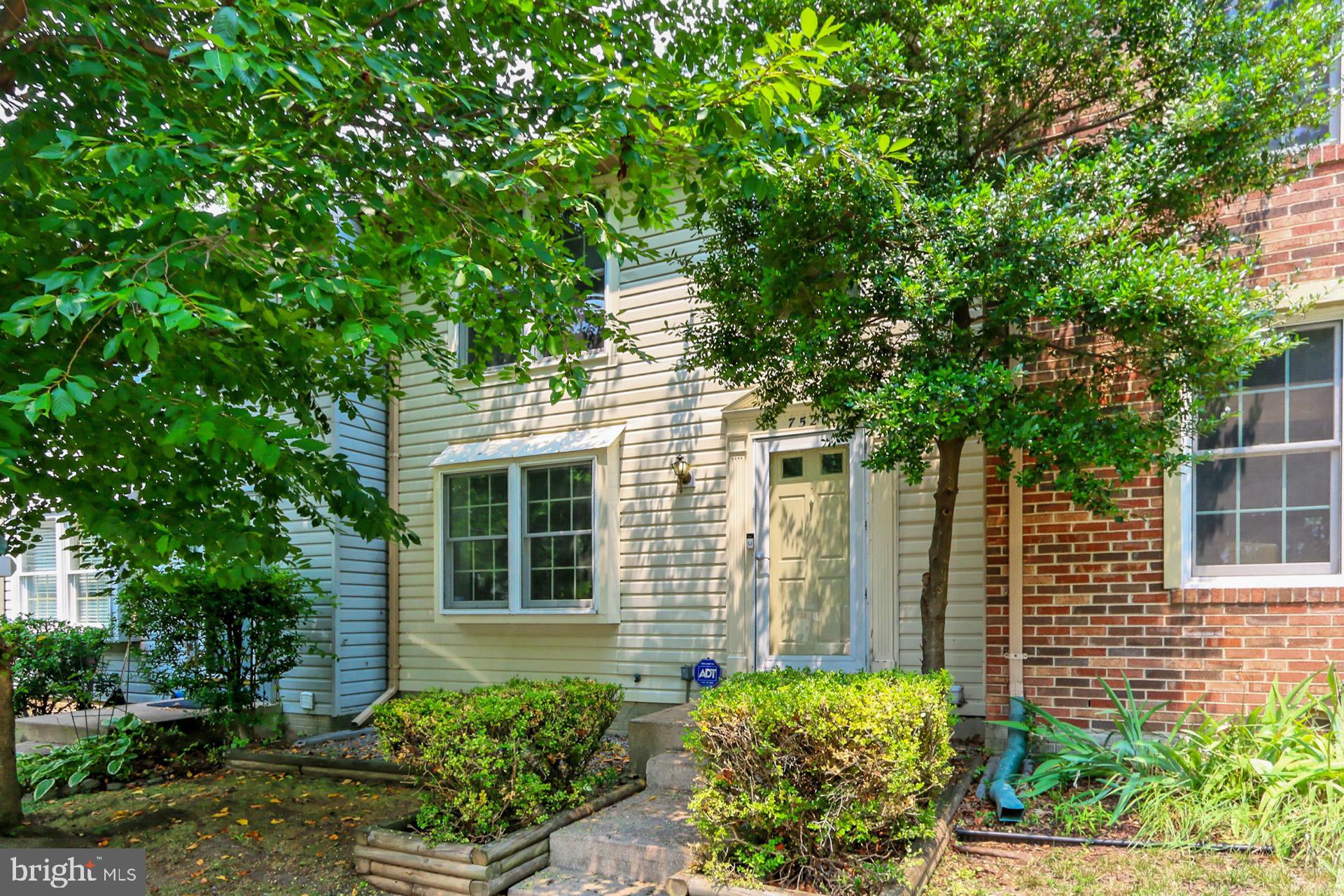 7520 Aspenpark Road Lorton, VA 22079 - Photo 3 of 42