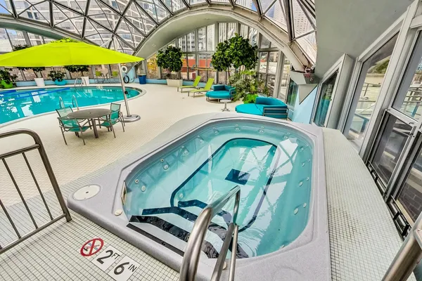 $2,100 | 400 East Randolph Street, Unit 821, Chicago, IL 60601