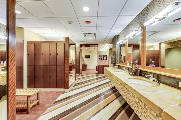 $2,100 | 400 East Randolph Street, Unit 821, Chicago, IL 60601