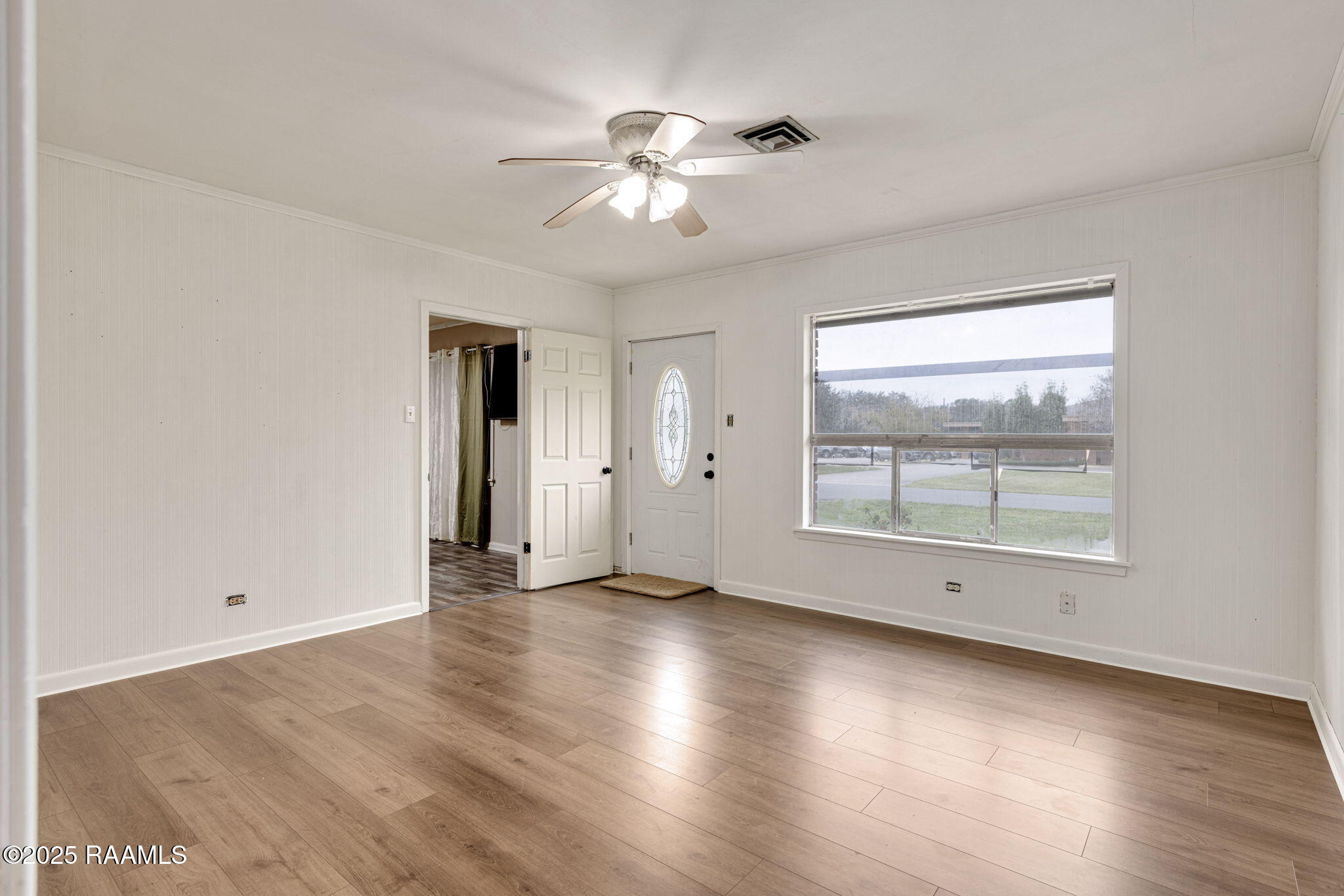 307 North Eleazar Avenue Kaplan, LA 70548 - Photo 9 of 10 13-web-or-mls-307 N Eleazar Ave-13