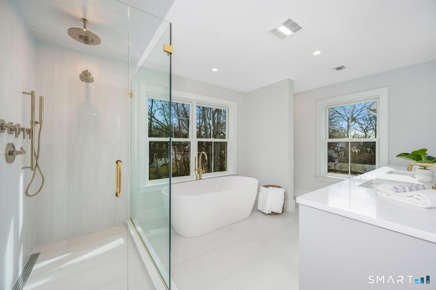 32 Relihan Road Darien, CT 06820 - Photo 20 of 36