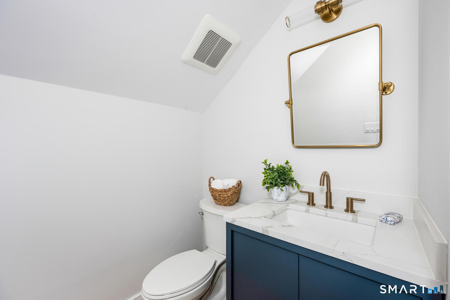 32 Relihan Road Darien, CT 06820 - Photo 30 of 36