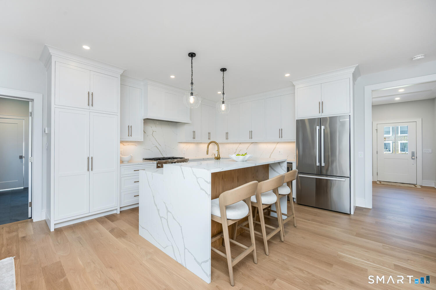 32 Relihan Road Darien, CT 06820 - Photo 8 of 36