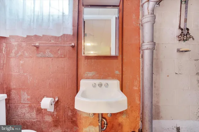 $230,000 | 248 South 6th Street, Mount Wolf, PA 17347