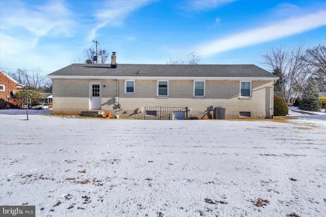 $230,000 | 248 South 6th Street, Mount Wolf, PA 17347