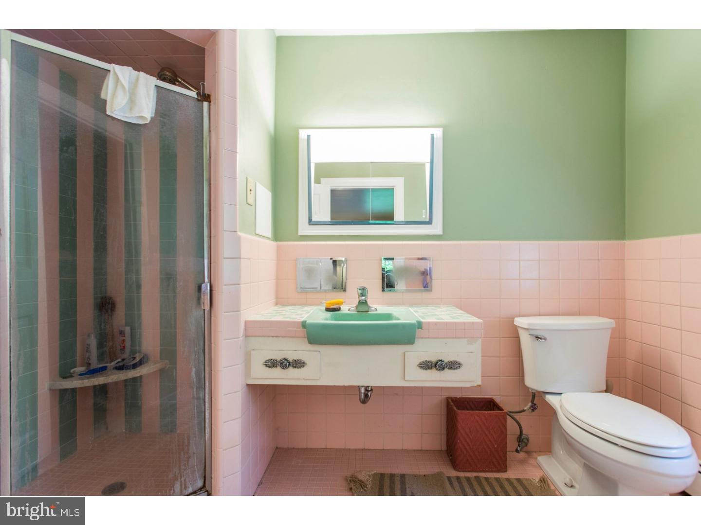 8216 Fenton Road Glenside, PA 19038 - Photo 13 of 25 Master Bathroom