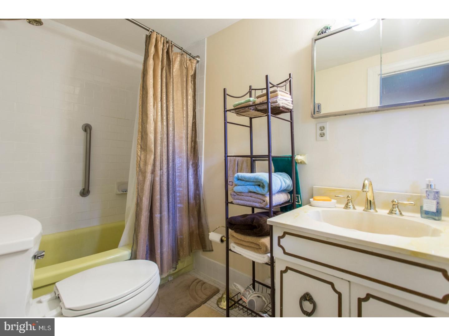 8216 Fenton Road Glenside, PA 19038 - Photo 18 of 25 Bathroom