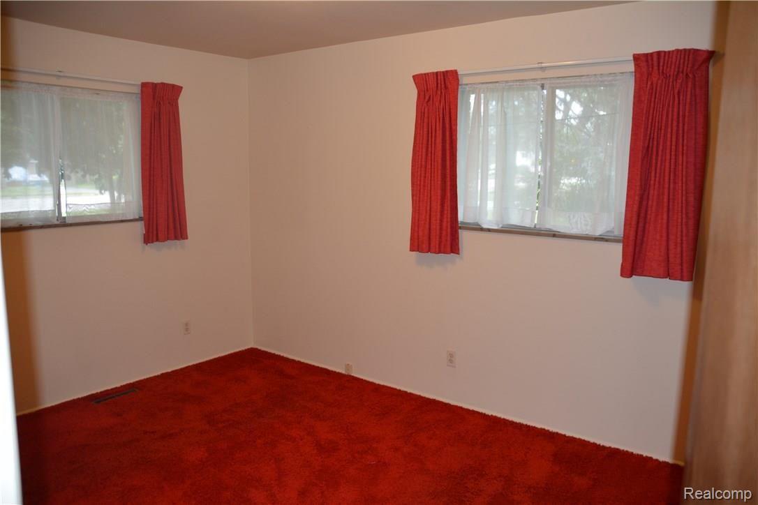 4428 South Linden Road Flint, MI 48507 - Photo 19 of 22 DSC_0712.JPG