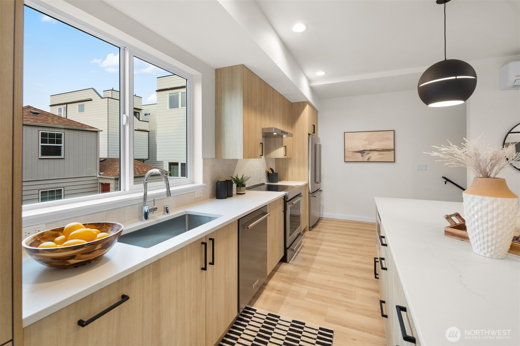 932 Northwest 58th Street Seattle, WA 98107 - Photo 7 of 27