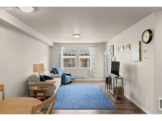 $350,000 | 28750 Southwest Campanile Lane, Unit 207, Wilsonville, OR 97070