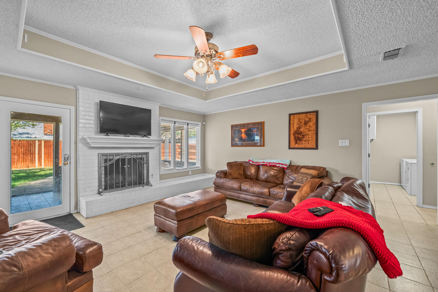 5710 89th Street Lubbock, TX 79424 - Photo 5 of 14 5710 89th St-16