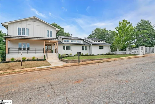 $1,024,000 | 2 Dahlglen Avenue, Greenville, SC 29607