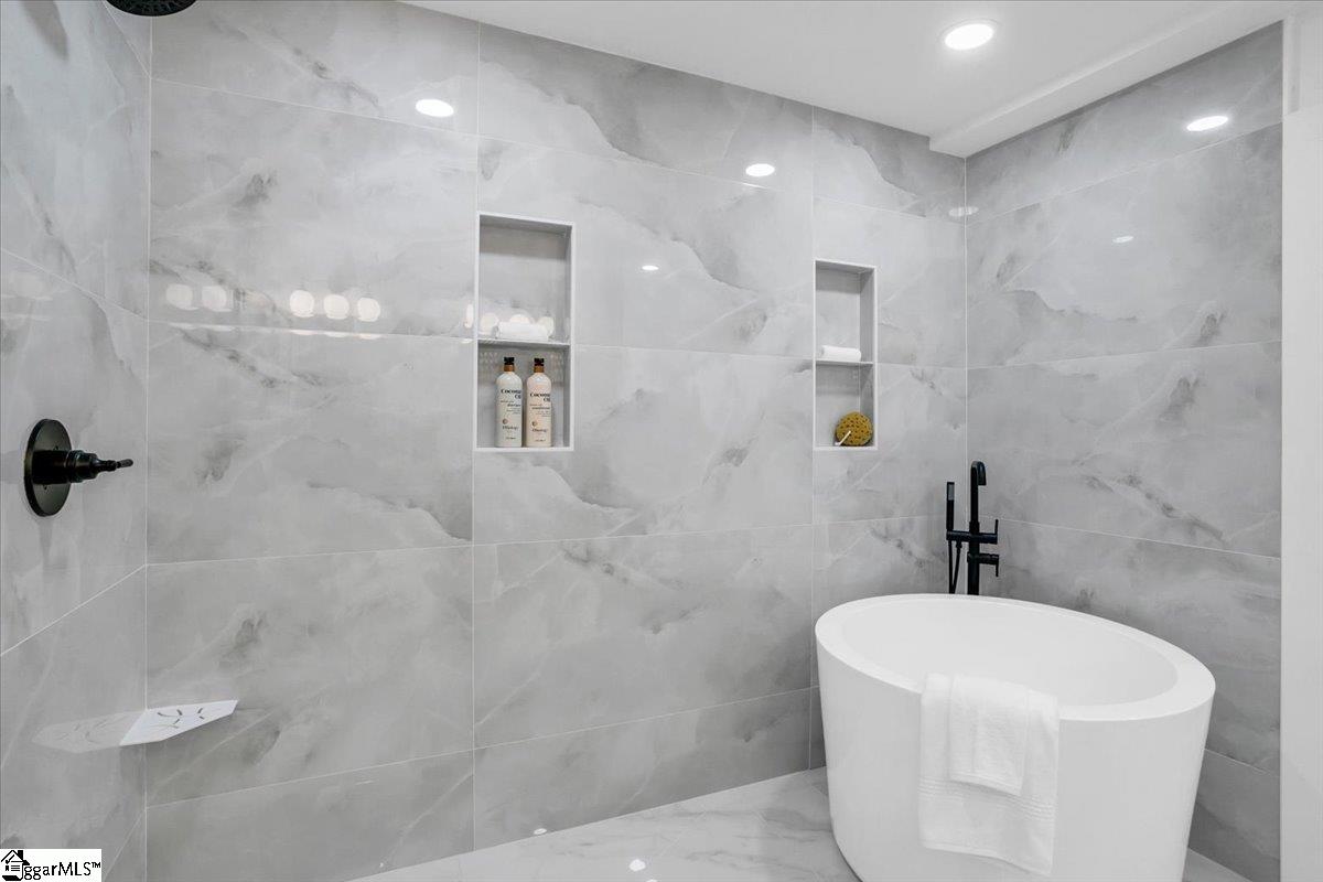 2 Dahlglen Avenue Greenville, SC 29607 - Photo 14 of 25