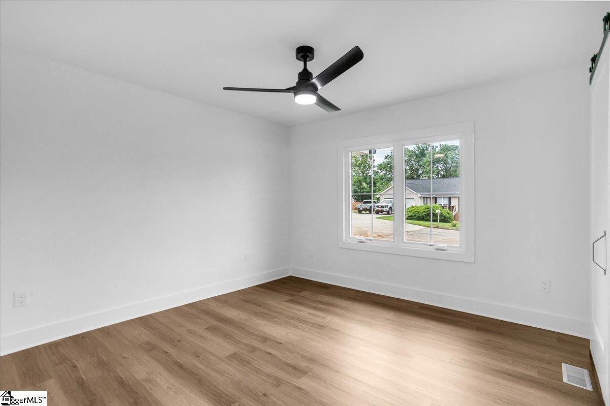 2 Dahlglen Avenue Greenville, SC 29607 - Photo 17 of 25