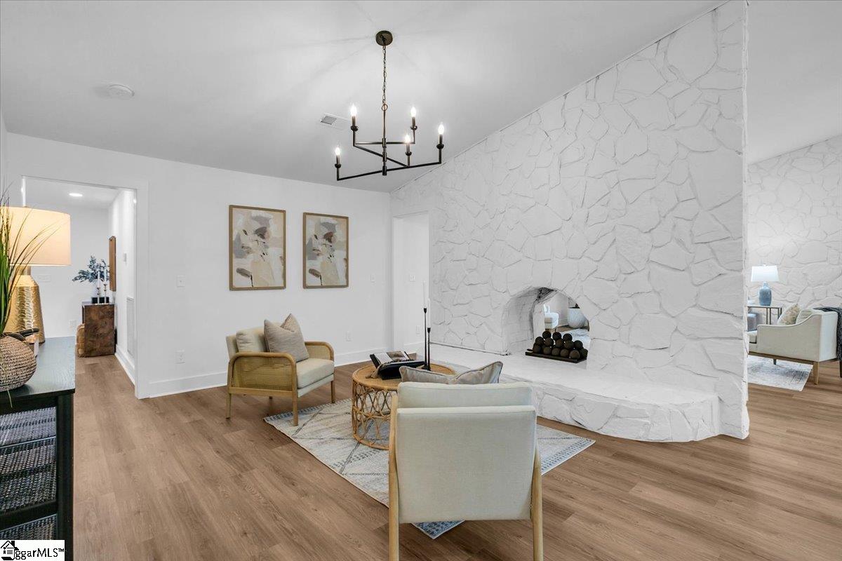 2 Dahlglen Avenue Greenville, SC 29607 - Photo 5 of 25