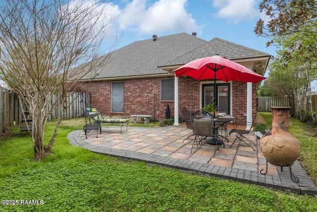 $2,200 | 126 Kingspointe Circle, Lafayette, LA 70508