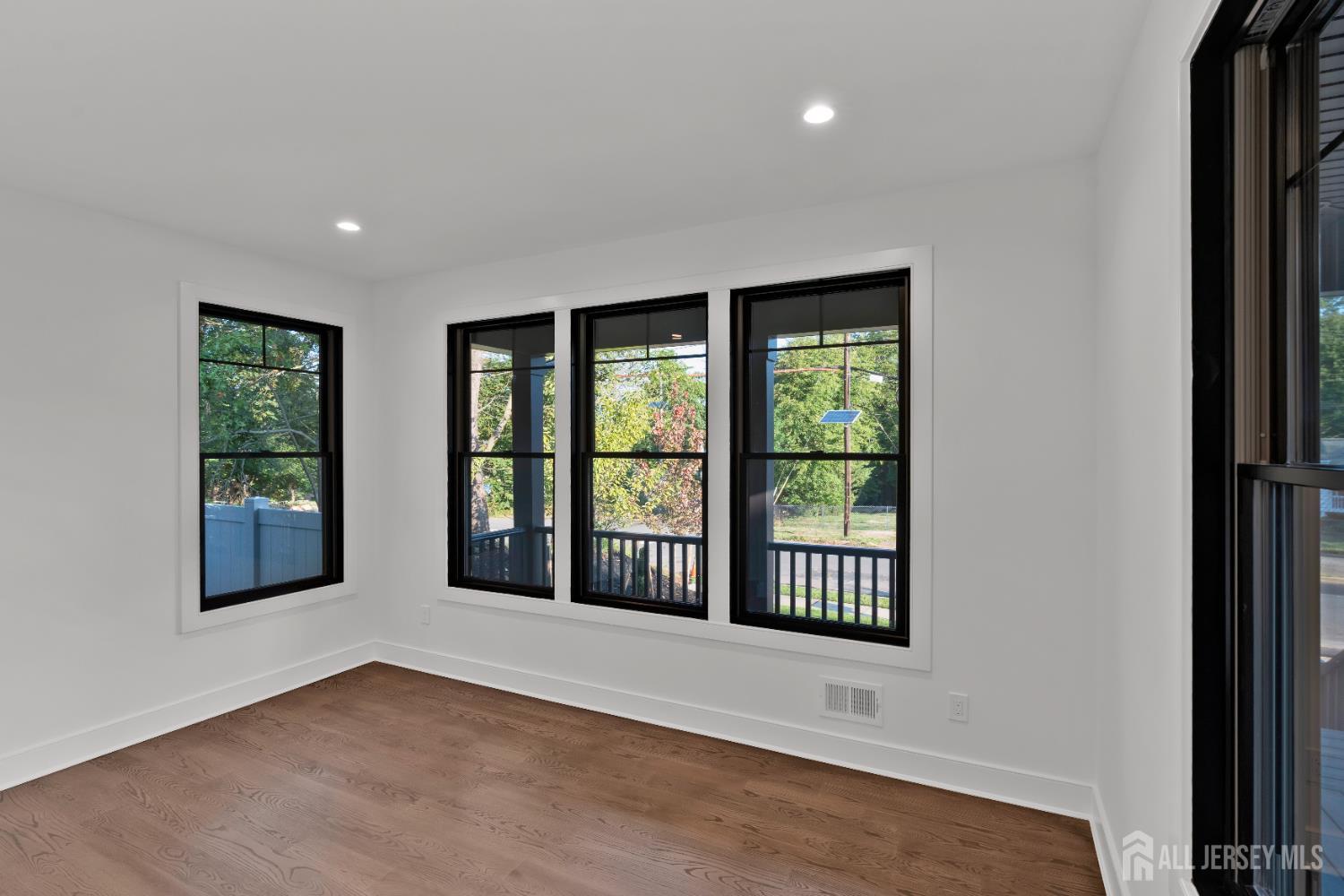 243 High Street Metuchen, NJ 08840 - Photo 12 of 53