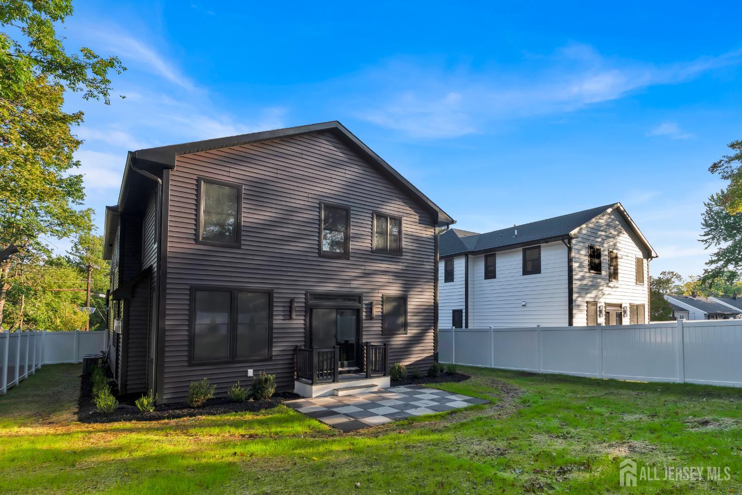 243 High Street Metuchen, NJ 08840 - Photo 5 of 53