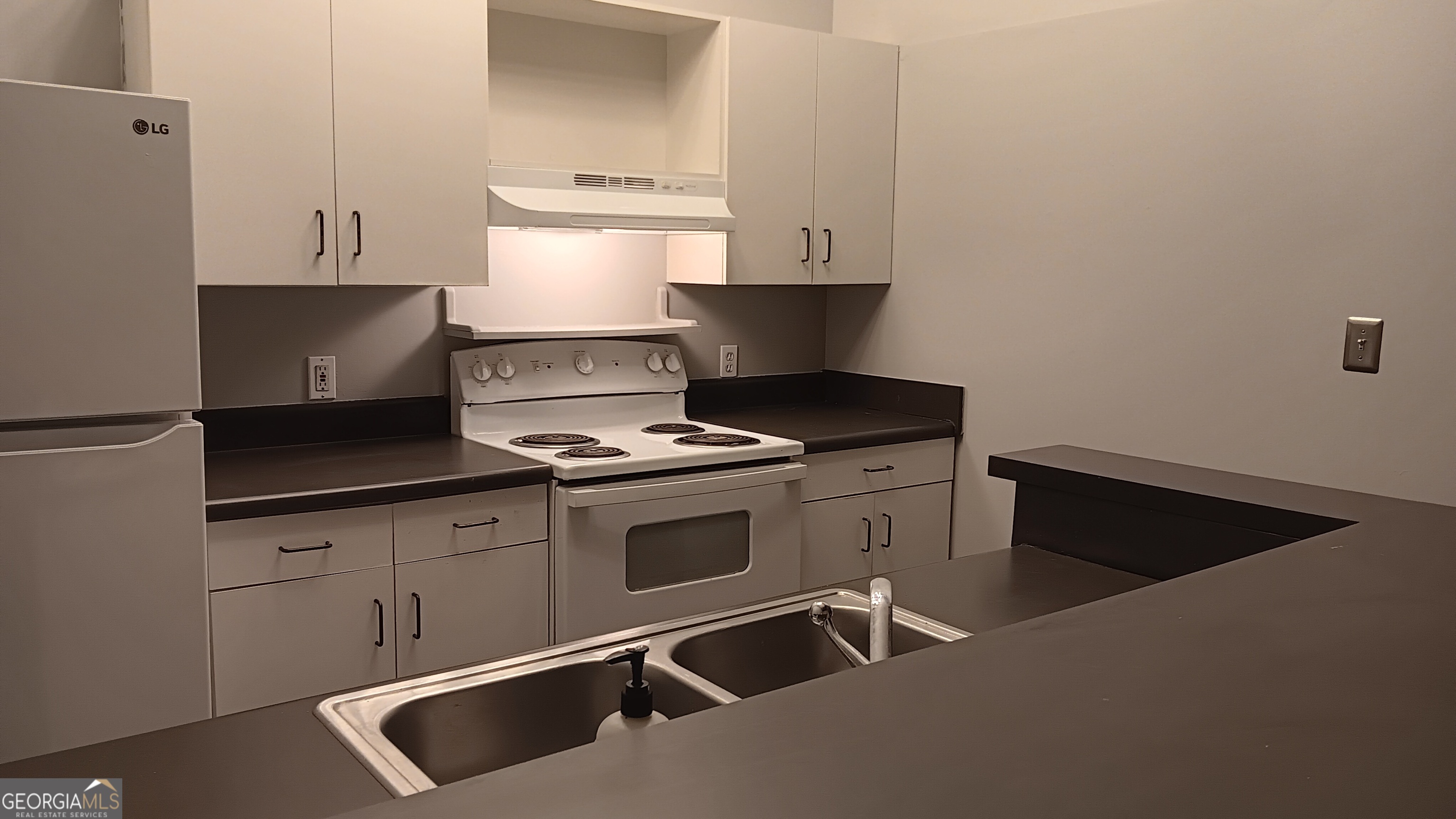 120 Ralph McGill Boulevard Northeast, Unit 811 Atlanta, GA 30308 - Photo 5 of 31