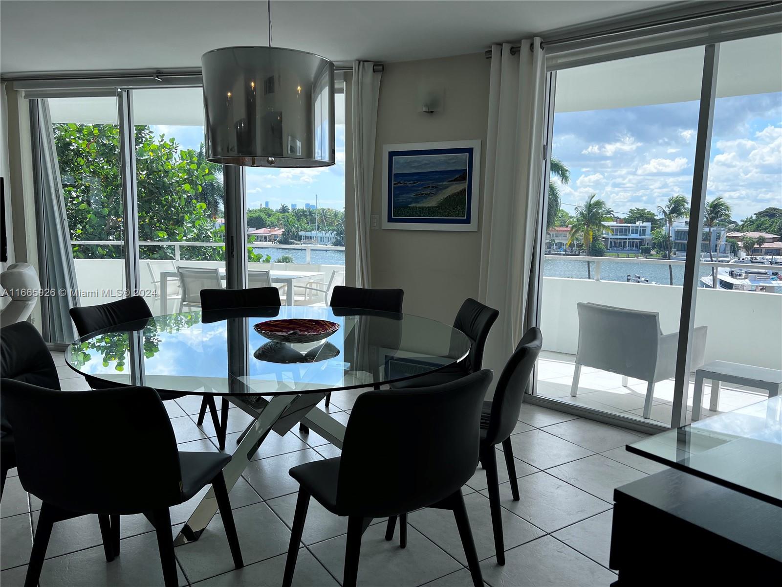 5161 Collins Avenue, Unit 405 Miami Beach, FL 33140 - Photo 11 of 25