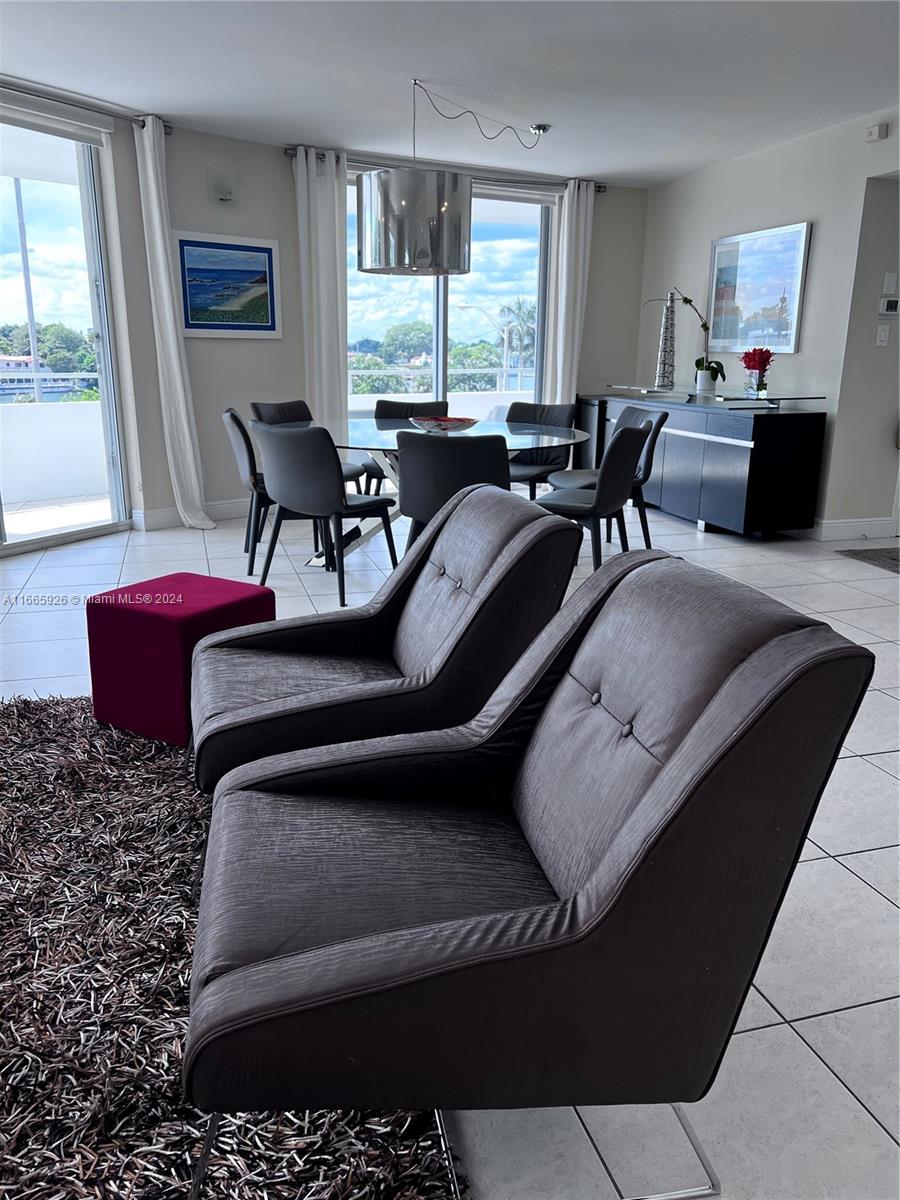 5161 Collins Avenue, Unit 405 Miami Beach, FL 33140 - Photo 12 of 25