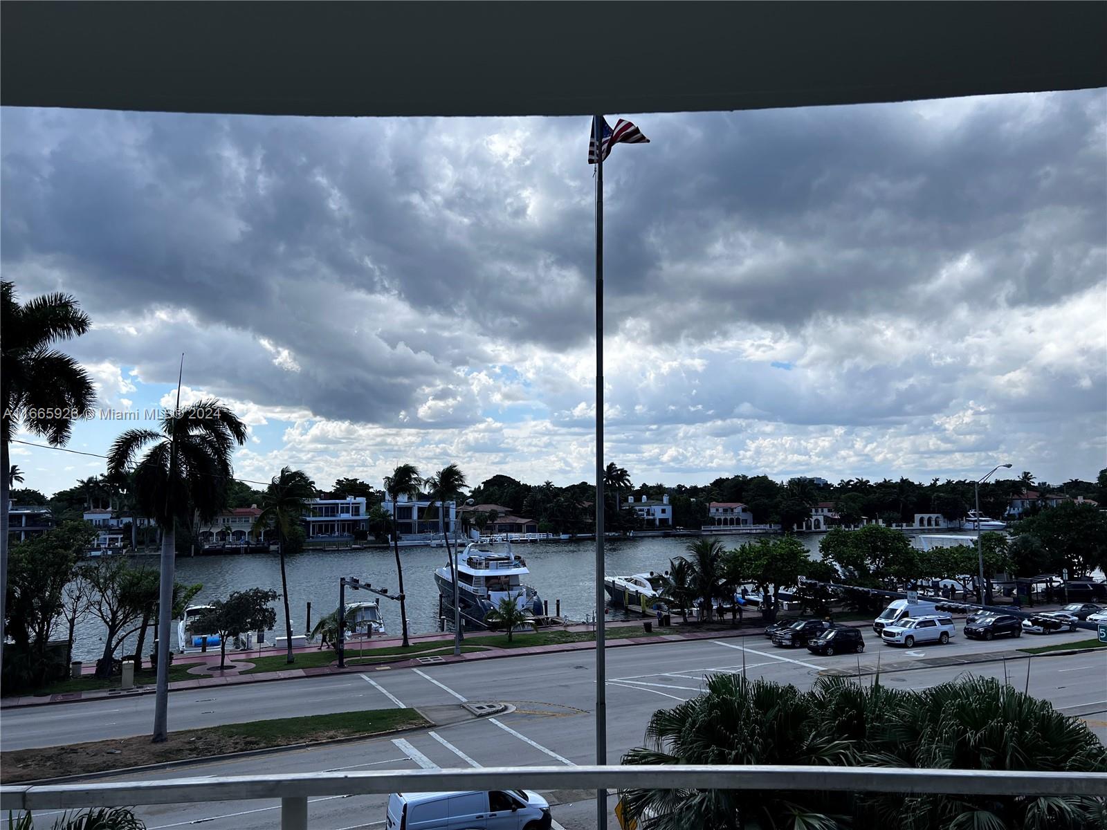 5161 Collins Avenue, Unit 405 Miami Beach, FL 33140 - Photo 15 of 25