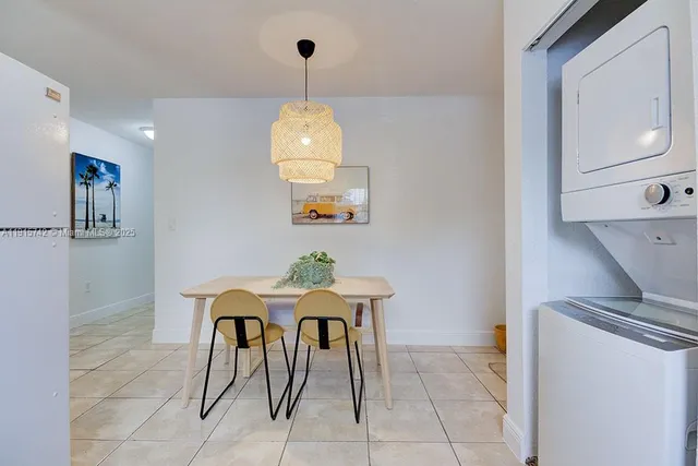 a view of kitchen with breakfast area