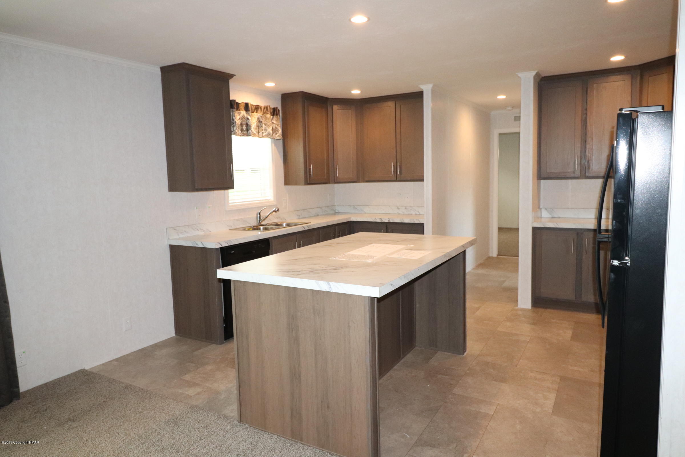 8 Chestnut Ridge Circle Kunkletown, PA 18058 - Photo 8 of 30 Kitchen