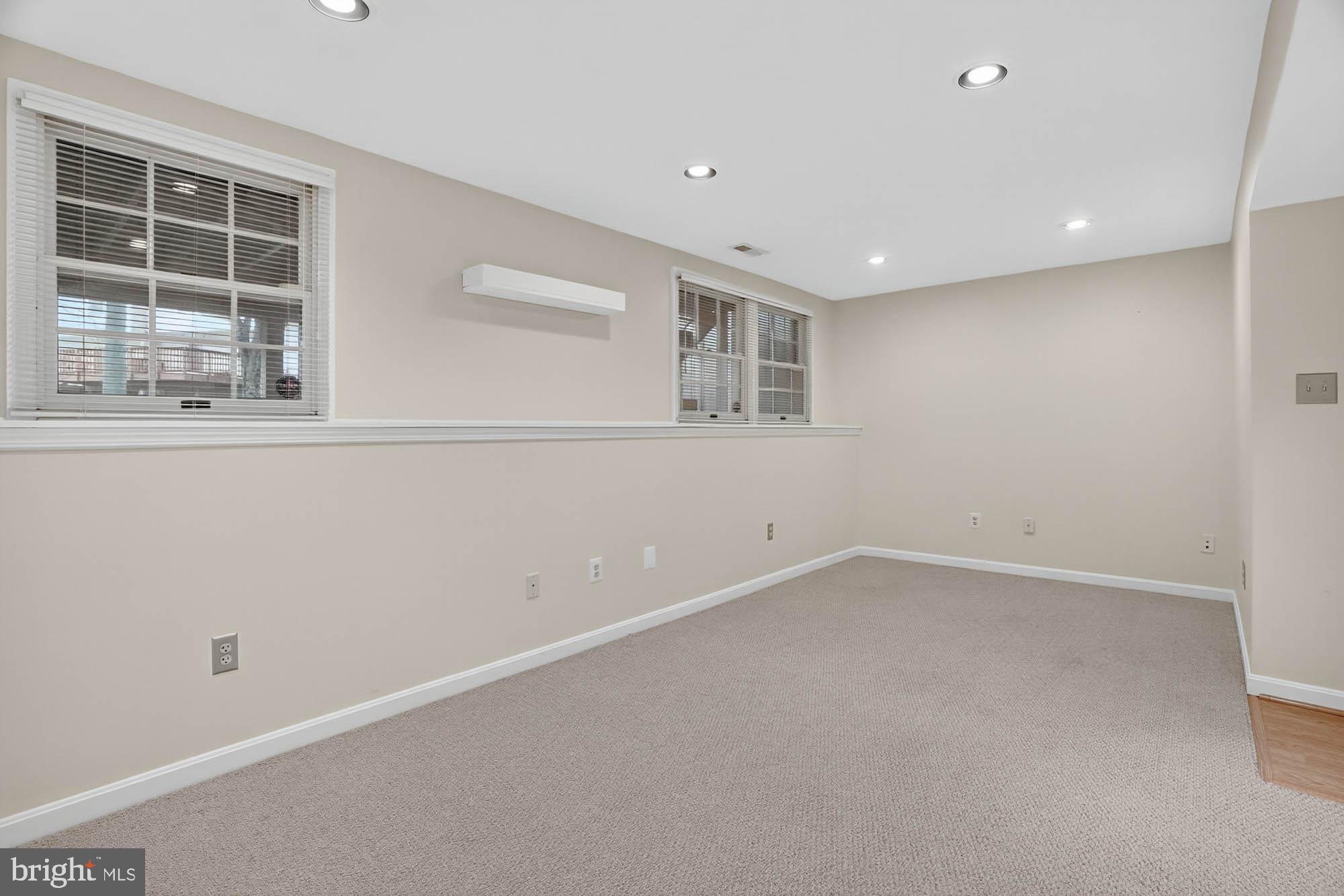 5505 April Journey, Unit 123 Columbia, MD 21044 - Photo 29 of 41 Windows to bring in natural light