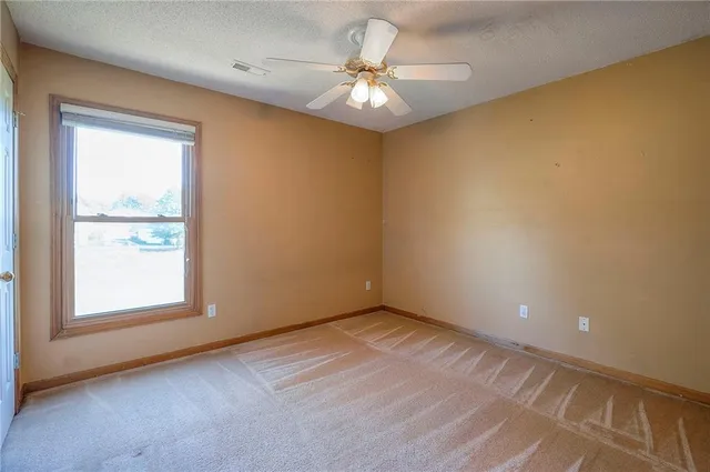 $339,900 | 4109 Southwest Leeward Drive, Lee's Summit, MO 64082