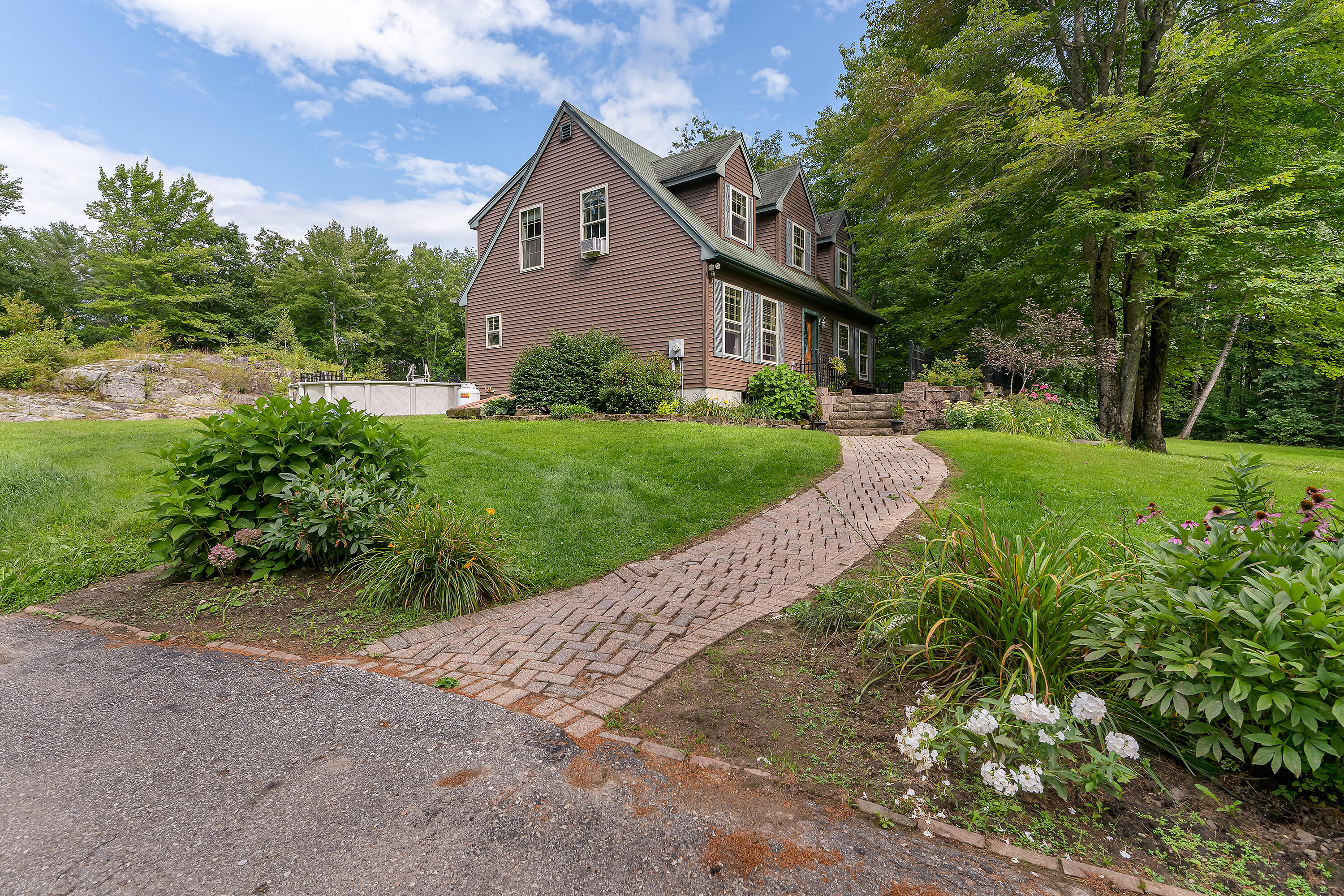 207 Crowley Road Sabattus, ME 04280 - Photo 3 of 49 207 Crowley Rd_104