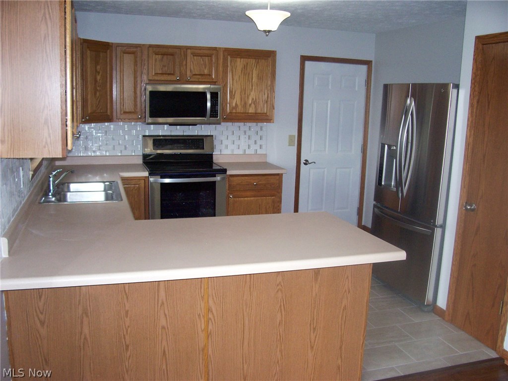 1070 West Hutton Road Wooster, OH 44691 - Photo 5 of 13 Gallery Image 5