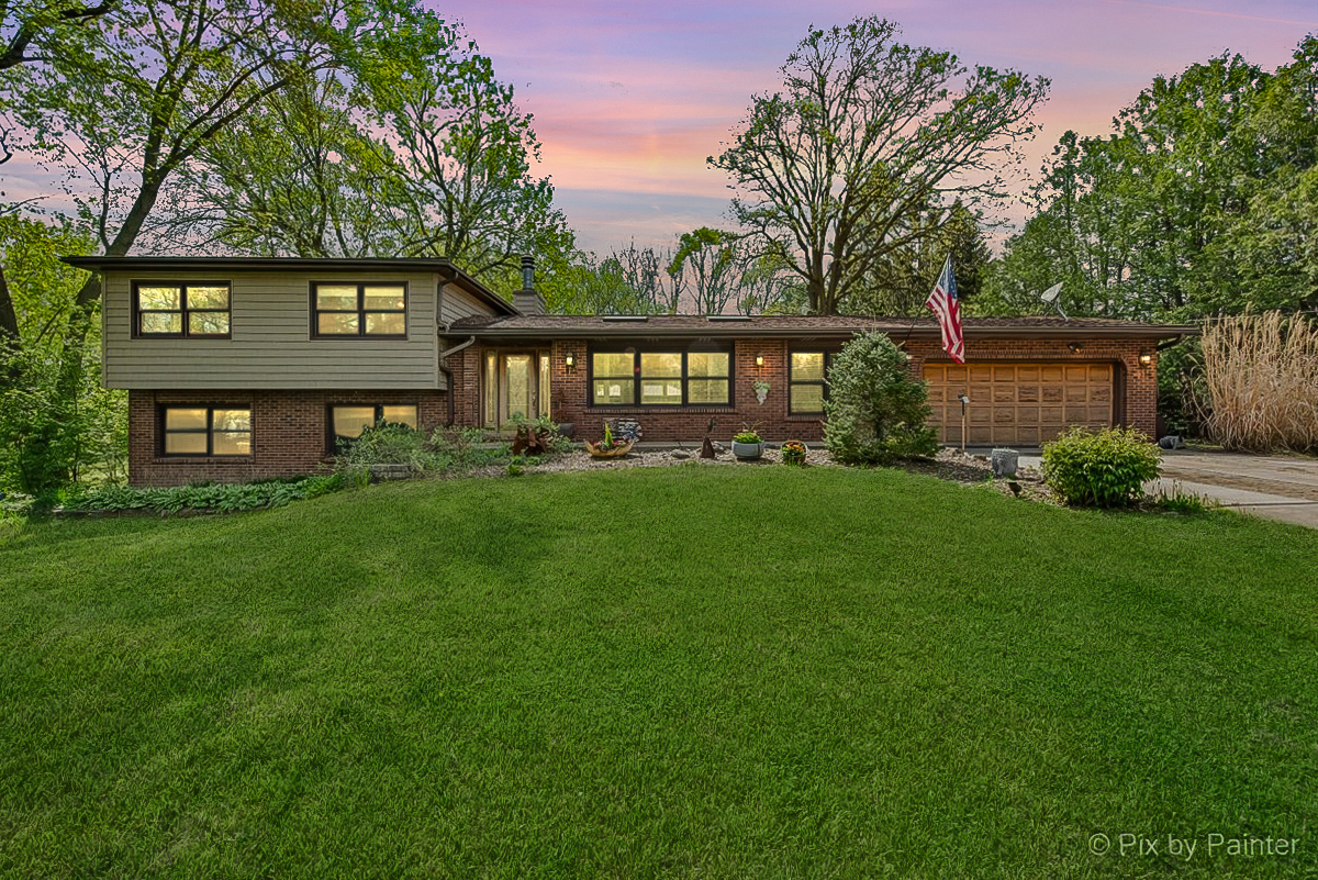 2N672 Valewood Road West Chicago, IL 60185 - Photo 1 of 41 Gallery Image 1