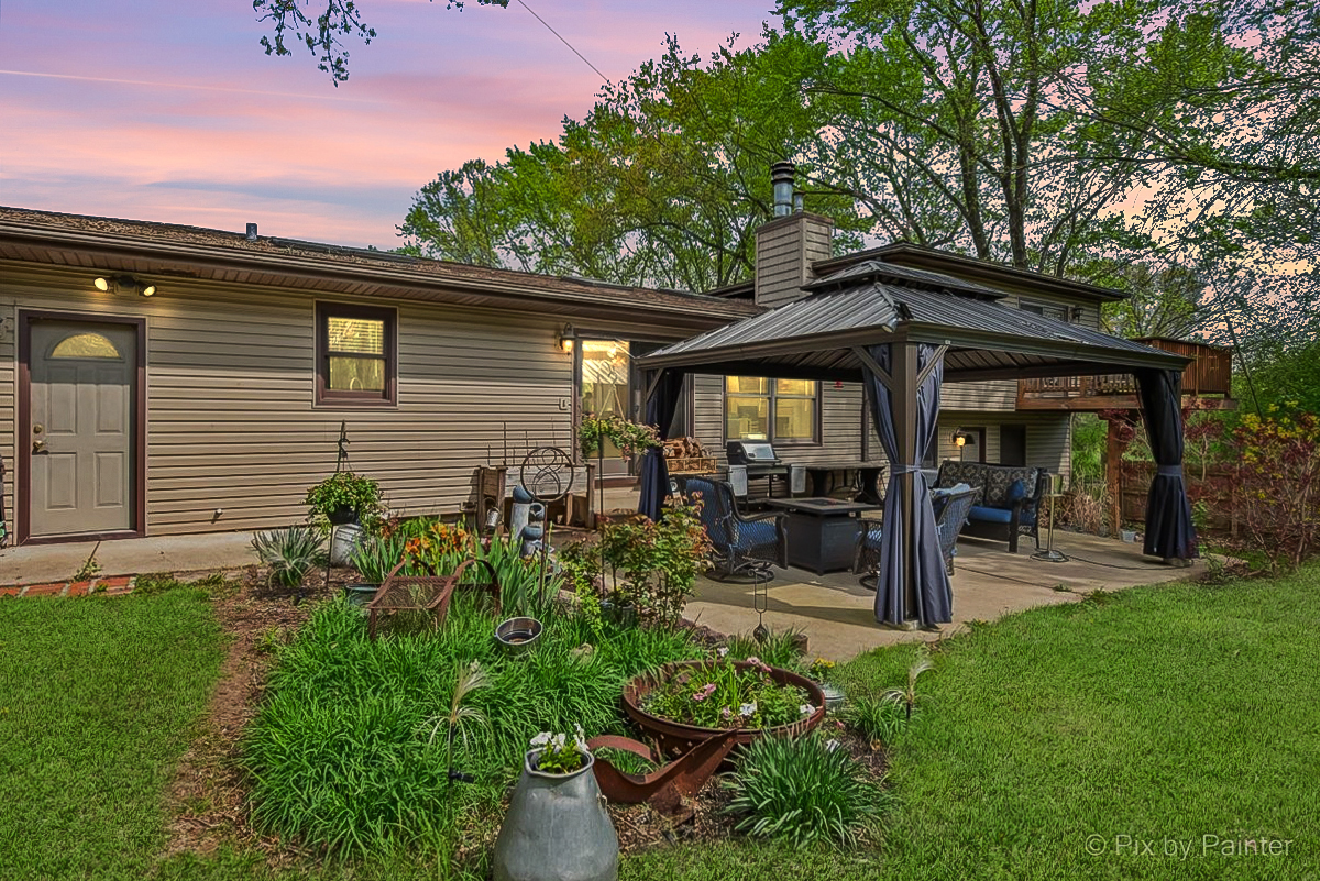 2N672 Valewood Road West Chicago, IL 60185 - Photo 22 of 41 Gallery Image 22