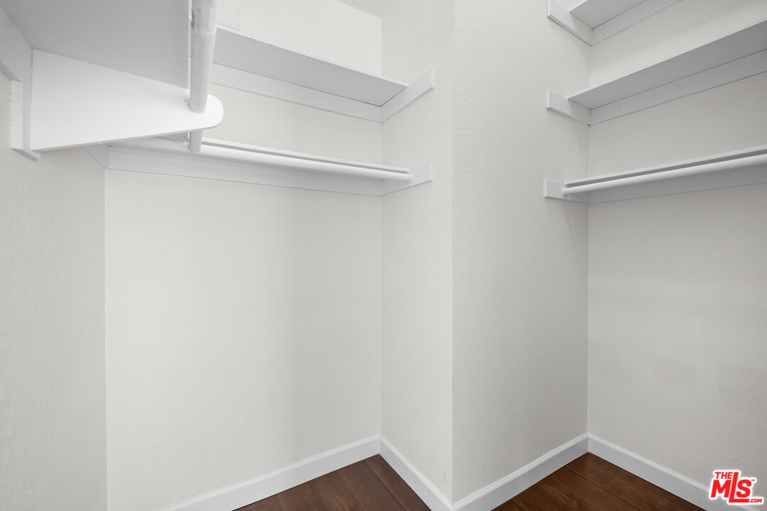 230 Bethany Road, Unit 120 Burbank, CA 91504 - Photo 18 of 34 Gallery Image 18