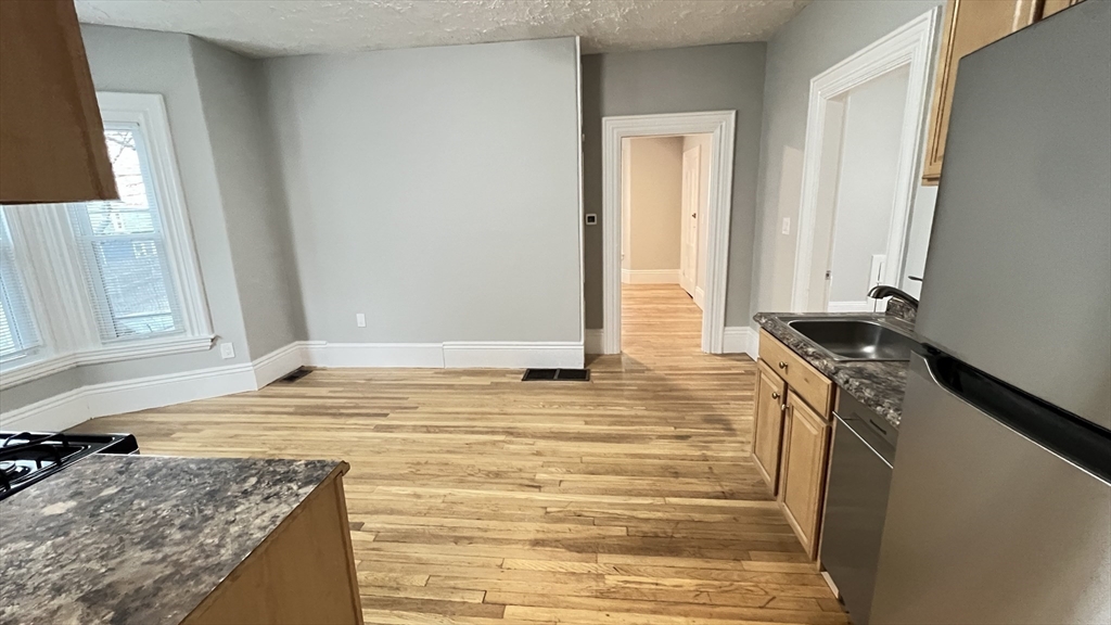31 Ridgeway Street, Unit 1 Lynn, MA 01902 - Photo 4 of 16