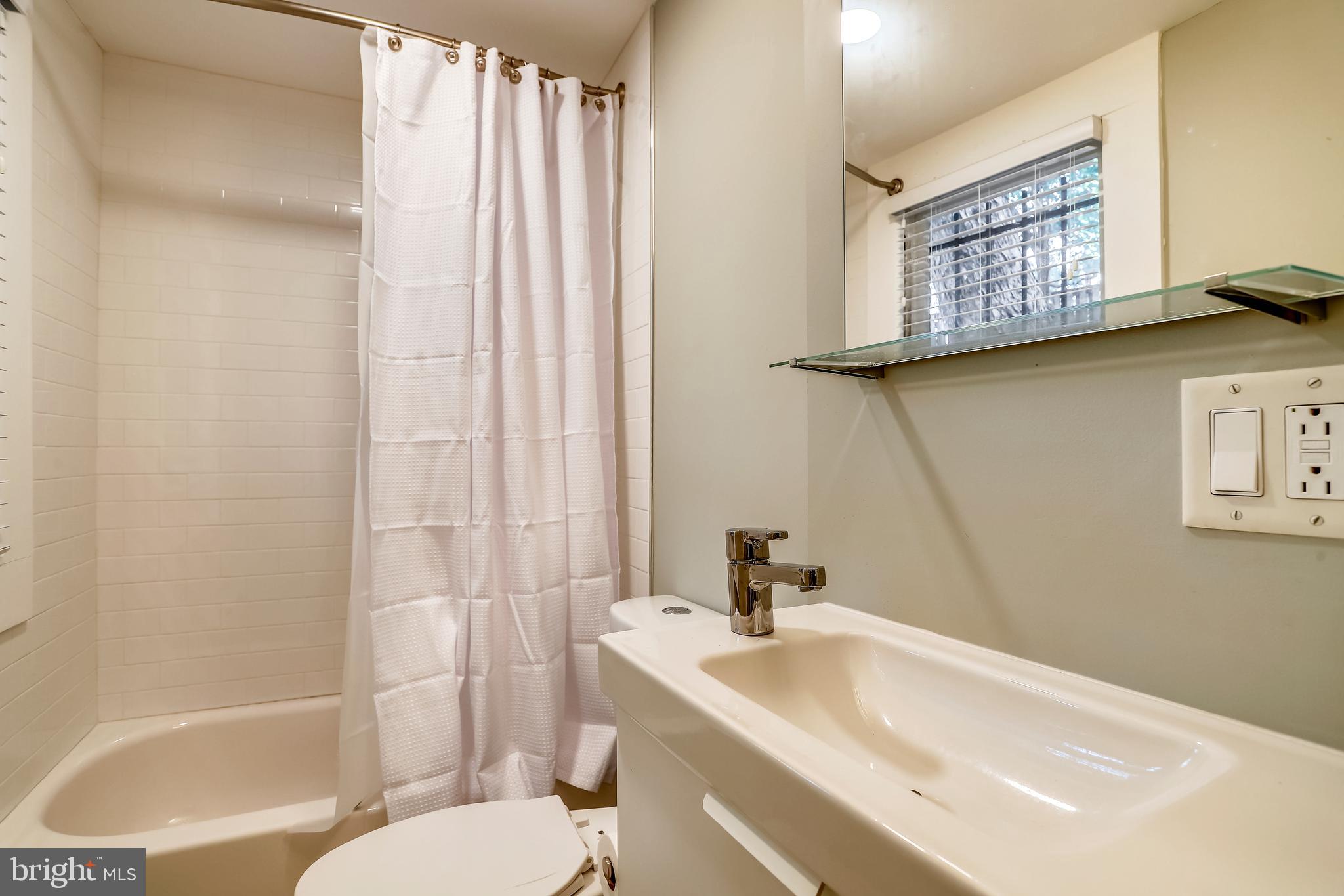 720 F Street Northeast Washington, DC 20002 - Photo 22 of 31 Gallery Image 22
