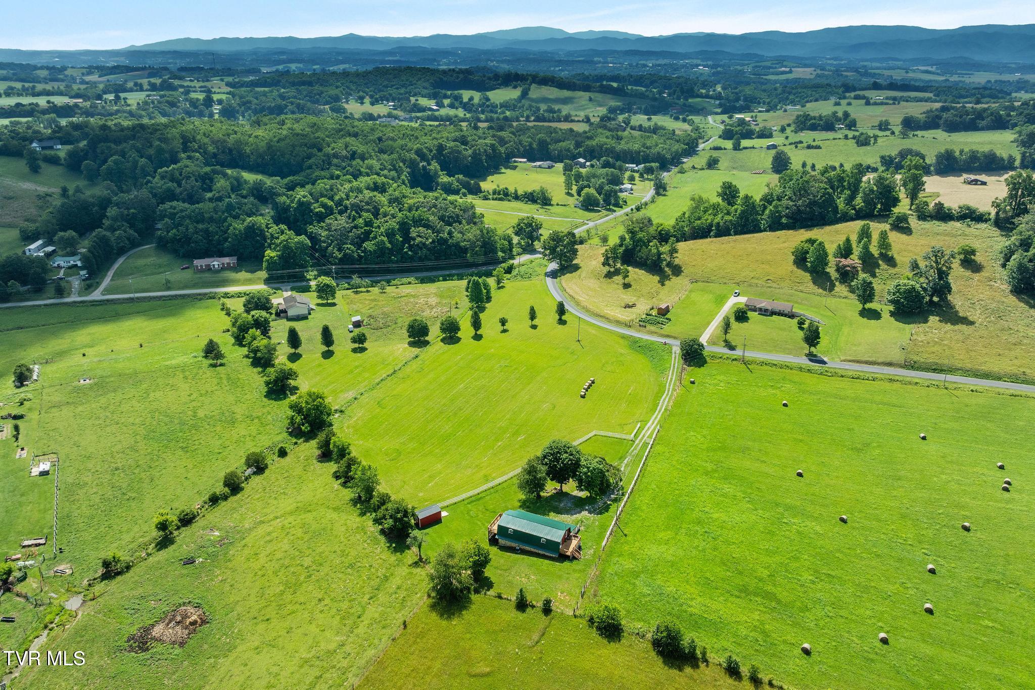 1115 Heritage Road North Chuckey, TN 37641 - Photo 17 of 68 DJI_0884