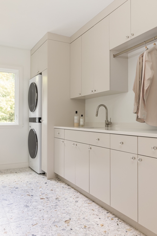 68 Mignon Road Newton, MA 02465 - Photo 12 of 33 a bathroom with a sink and a mirror