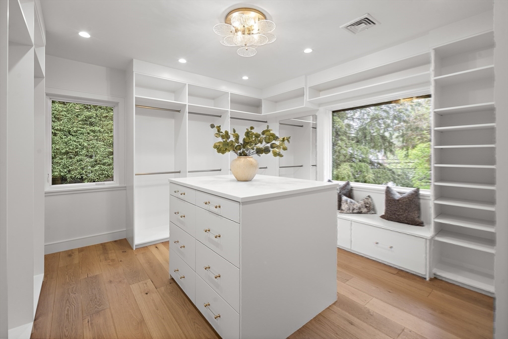 68 Mignon Road Newton, MA 02465 - Photo 18 of 33