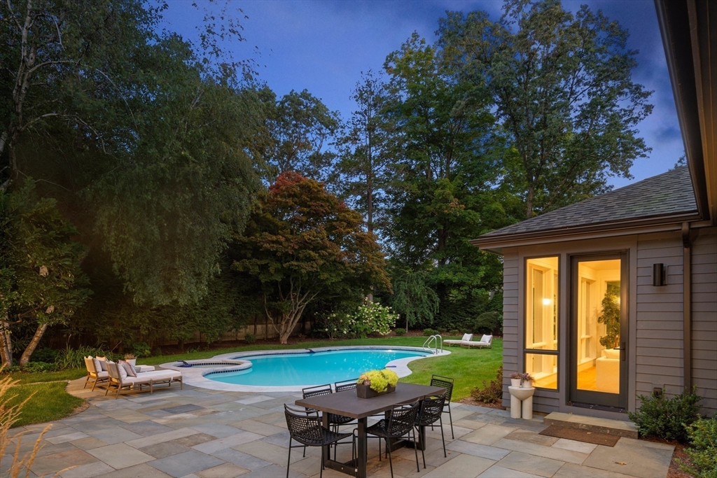 68 Mignon Road Newton, MA 02465 - Photo 3 of 33