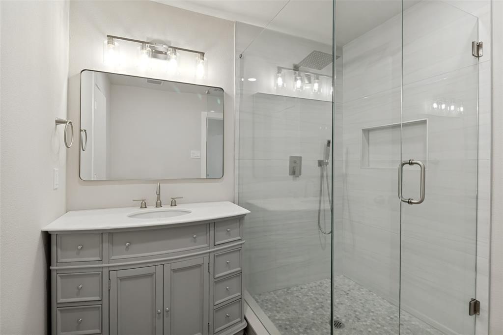 1307 Rusk Drive Richardson, TX 75081 - Photo 17 of 26