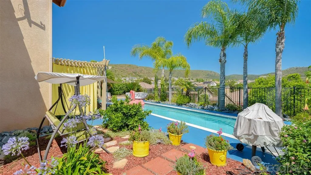 769 Avenida Codorniz San Marcos, CA 92069 - Photo 6 of 25 a view of a garden with plants