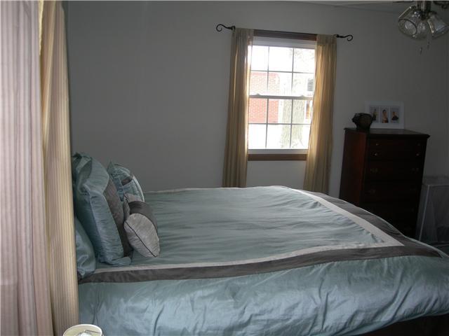 13216 Lantern Road Fishers, IN 46038 - Photo 11 of 15 Gallery Image 11