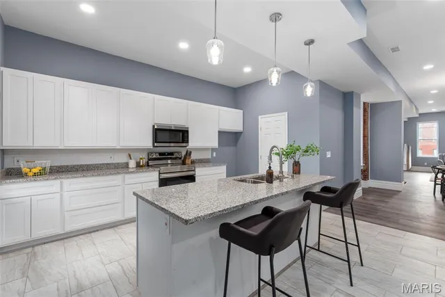 $290,000 | 3244 Michigan Avenue, St. Louis, MO 63118