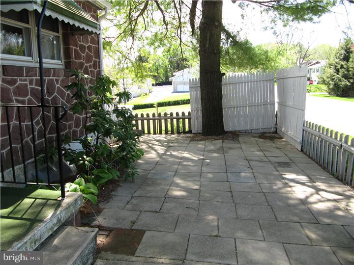 1427-29 Ridge Avenue Reading, PA 19607 - Photo 6 of 25 Patio